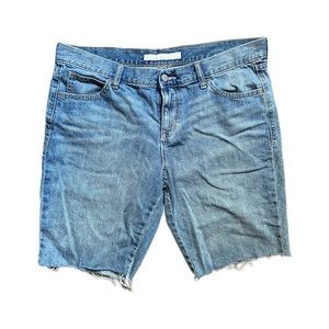 Thrifted OLD NAVY jorts.